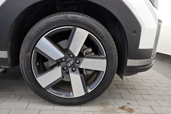 2024 Hyundai Santa Fe с пробегом 8 123 км