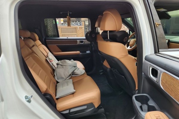 2025 Hyundai Santa Fe с пробегом 9 500 км