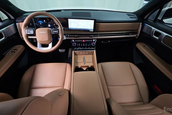 2024 Hyundai Santa Fe с пробегом 8 123 км