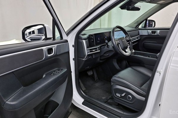 2023 Hyundai Santa Fe с пробегом 57 076 км