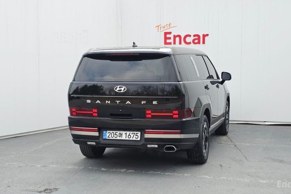 2024 Hyundai Santa Fe с пробегом 14 959 км