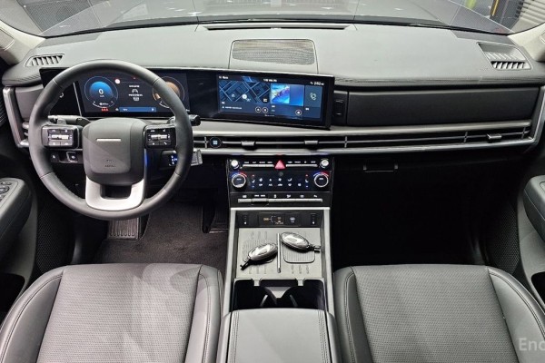 2023 Hyundai Santa Fe с пробегом 17 362 км