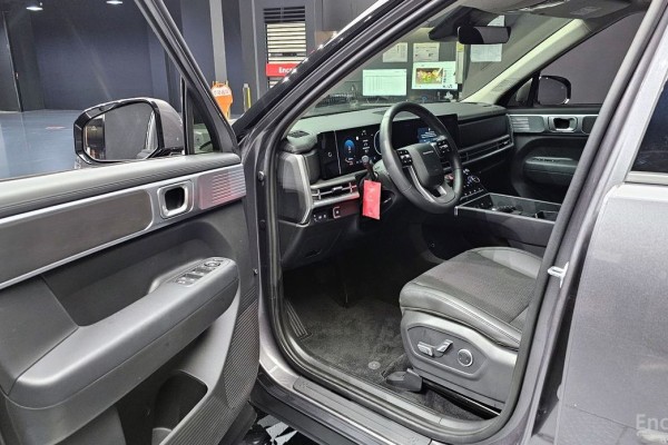 2023 Hyundai Santa Fe с пробегом 17 362 км