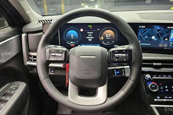 2023 Hyundai Santa Fe с пробегом 17 362 км