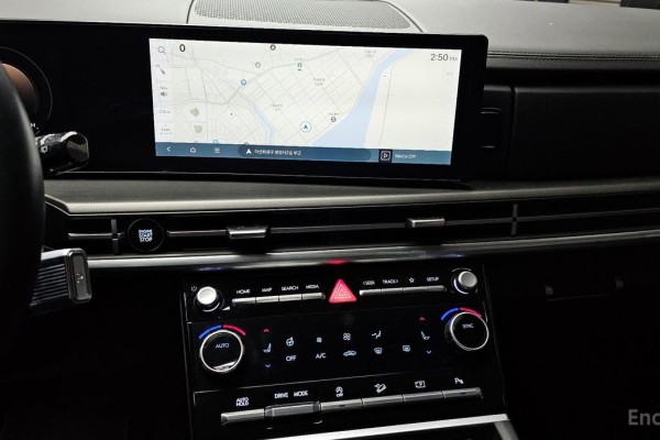 2023 Hyundai Santa Fe с пробегом 17 362 км