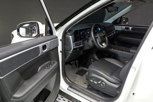 2023 Hyundai Santa Fe с пробегом 25 759 км