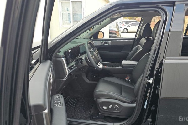 2024 Hyundai Santa Fe с пробегом 14 959 км