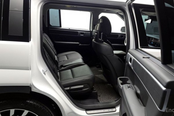 2023 Hyundai Santa Fe с пробегом 25 759 км