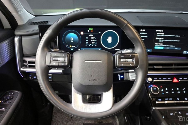 2023 Hyundai Santa Fe с пробегом 25 759 км