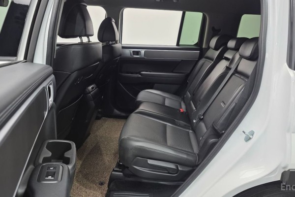 2023 Hyundai Santa Fe с пробегом 30 466 км