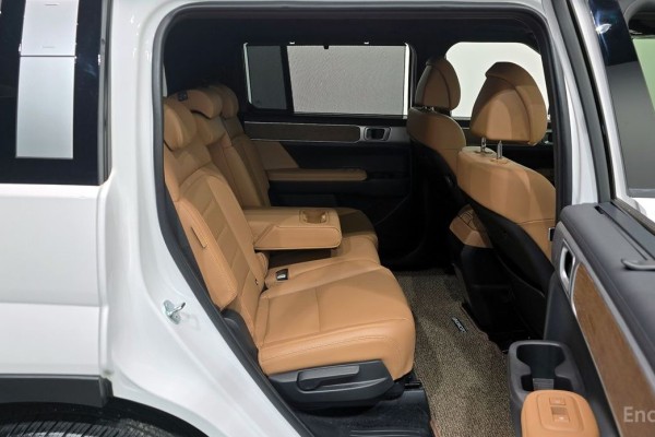 2023 Hyundai Santa Fe с пробегом 43 765 км