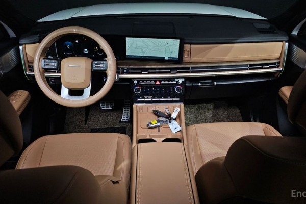 2024 Hyundai Santa Fe с пробегом 14 311 км