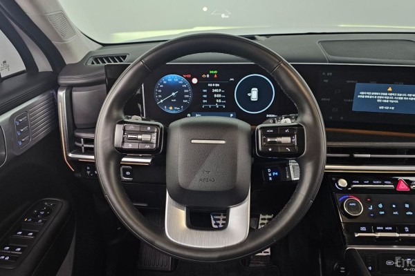 2023 Hyundai Santa Fe с пробегом 34 334 км