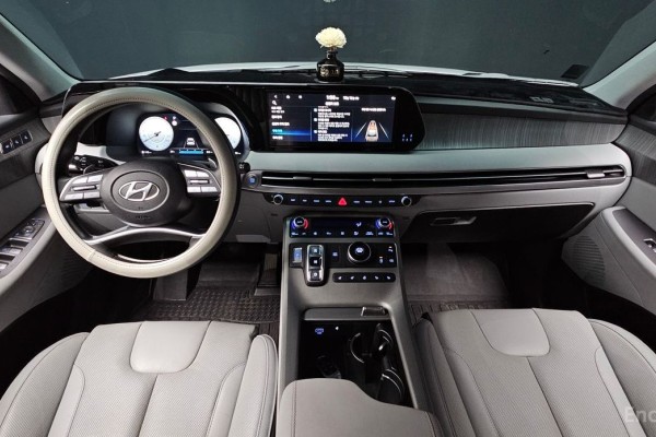 2023 Hyundai Palisade с пробегом 25 681 км