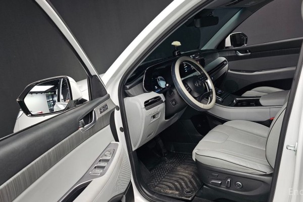 2023 Hyundai Palisade с пробегом 25 681 км