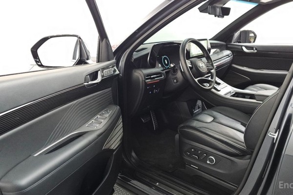 2023 Hyundai Palisade с пробегом 14 297 км
