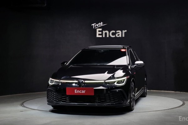 2022 Volkswagen Golf с пробегом 32 672 км