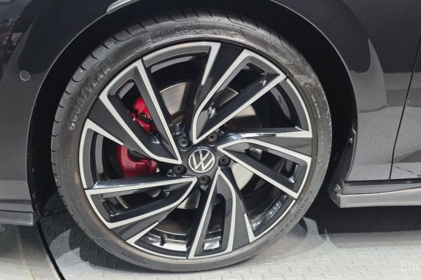 2022 Volkswagen Golf с пробегом 32 672 км