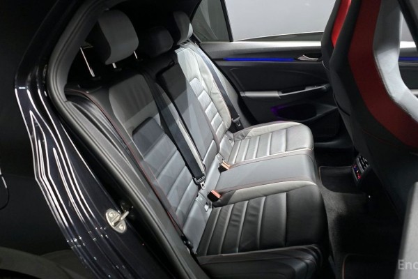 2022 Volkswagen Golf с пробегом 32 672 км