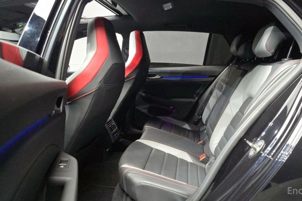 2022 Volkswagen Golf с пробегом 32 672 км