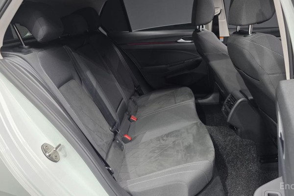 2022 Volkswagen Golf с пробегом 106 219 км