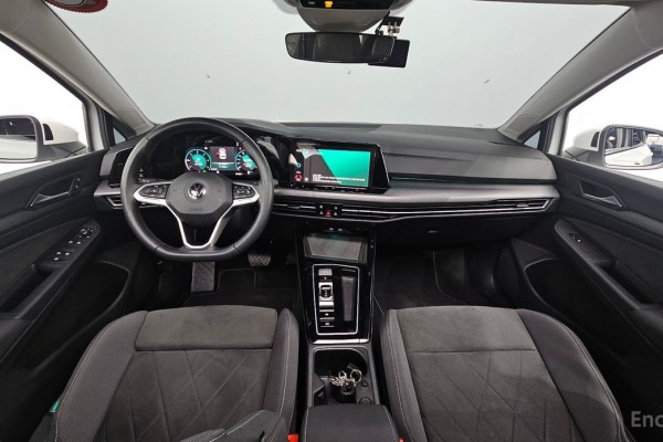 2022 Volkswagen Golf с пробегом 19 408 км