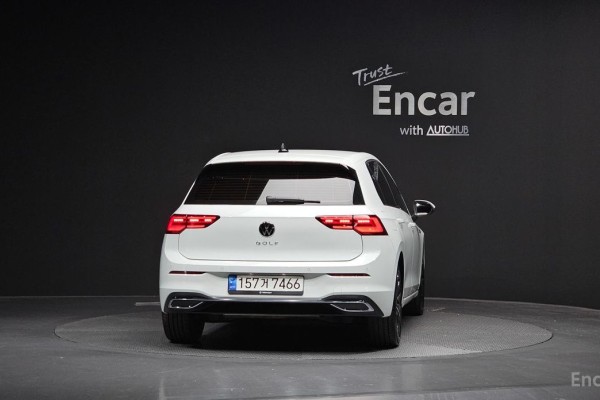 2022 Volkswagen Golf с пробегом 33 389 км