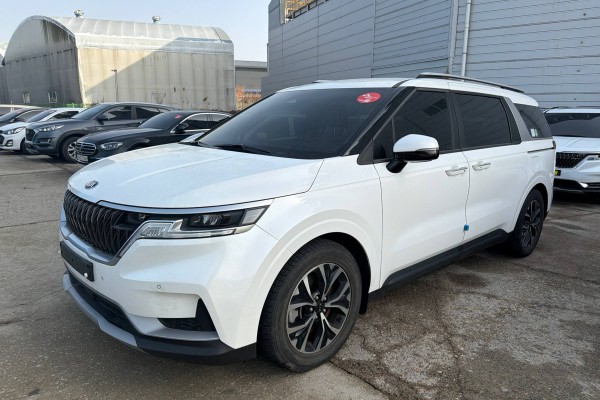 2021 Kia Carnival с пробегом 116 367 км