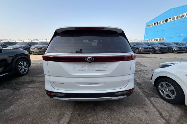 2021 Kia Carnival с пробегом 116 367 км