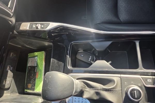 2022 Kia Sorento с пробегом 52 304 км