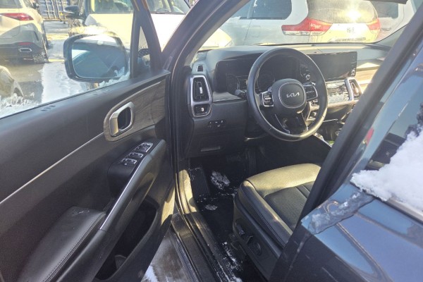 2022 Kia Sorento с пробегом 52 304 км