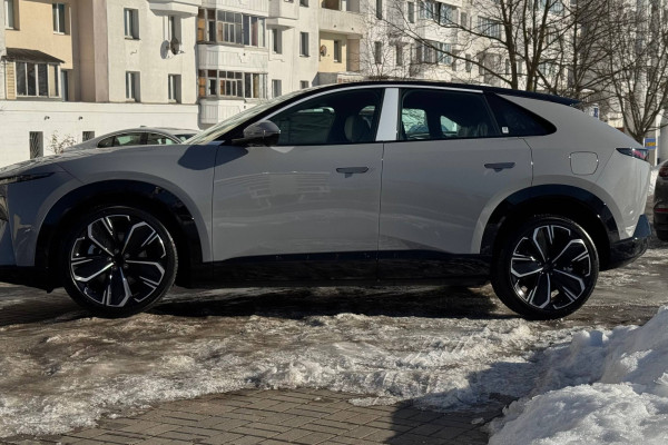 2025 Mazda EZ-60 200 MAX без пробега